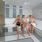 Hotel Spindlerova Bouda 3*