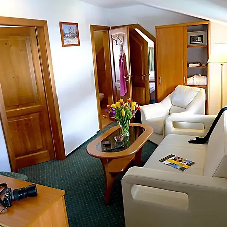 Spindlerova Bouda 3*