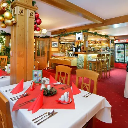 Hotel Spindlerova Bouda 3*