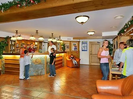 Spindlerova Bouda فندق 3*